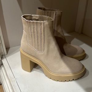 Dolce Vita Castor H2O block waterproof bootie 6.5